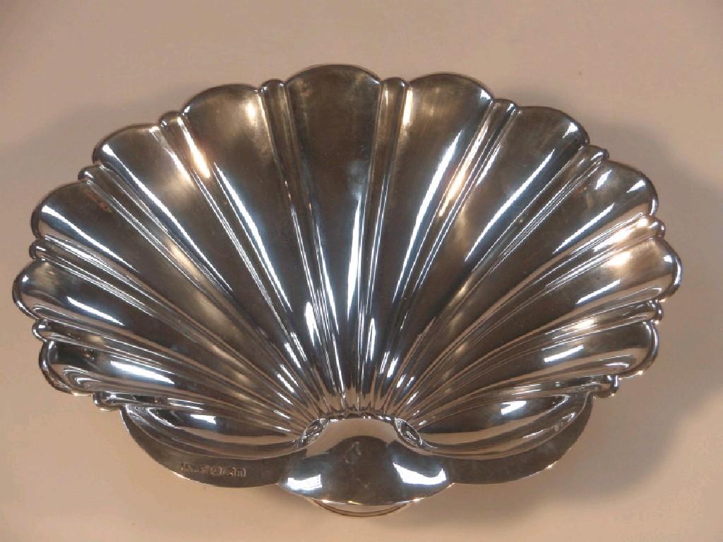 Appraisal: An Edward VII silver shell dish by J Nowill Sons