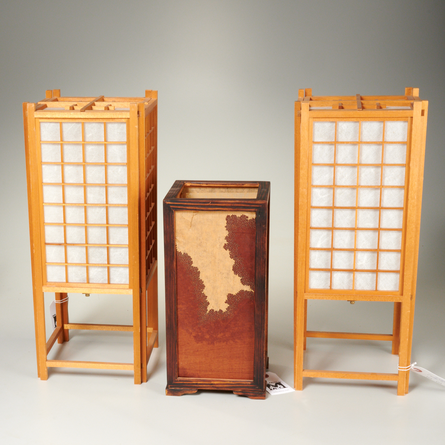 Appraisal: GROUP JAPANESE LANTERN TABLE LAMPS th c incl a pair