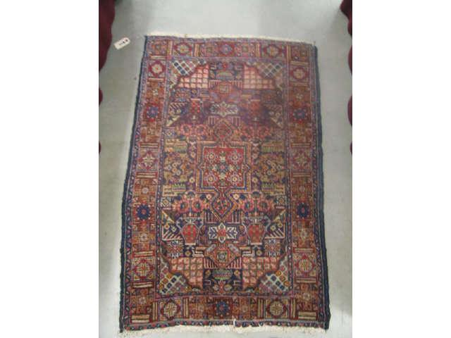 Appraisal: Heriz Persian Handmade Rug elaborate floral ' x '