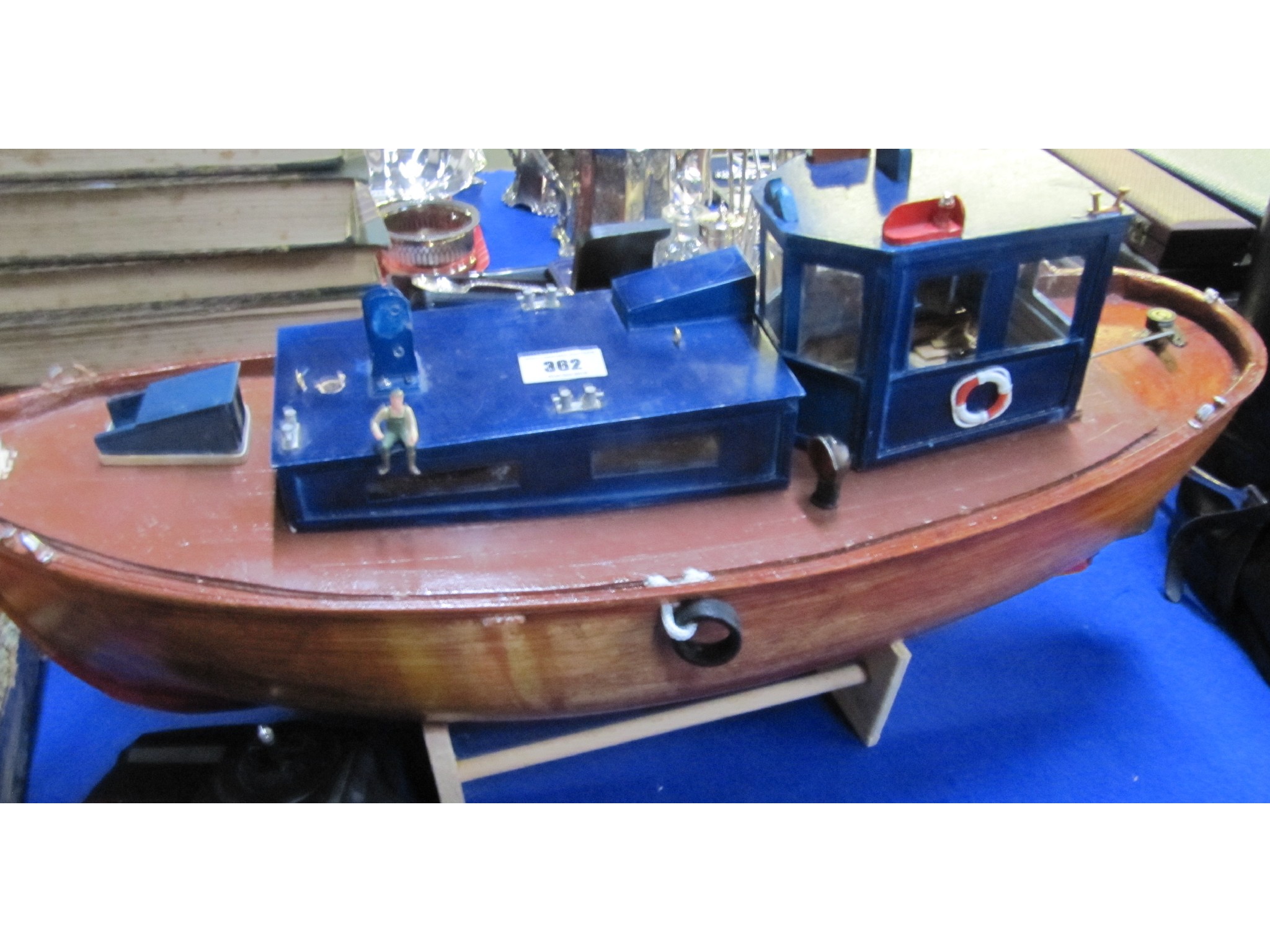 Appraisal: A model boat with remote control