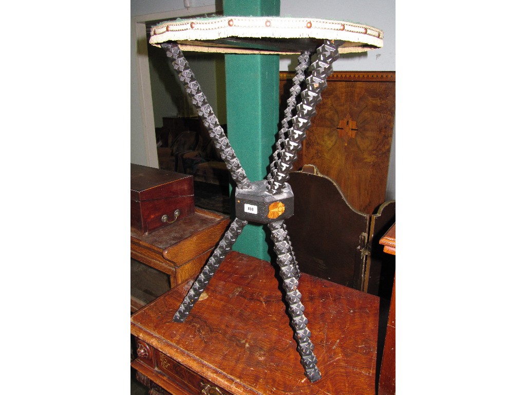 Appraisal: Tripod occasional table