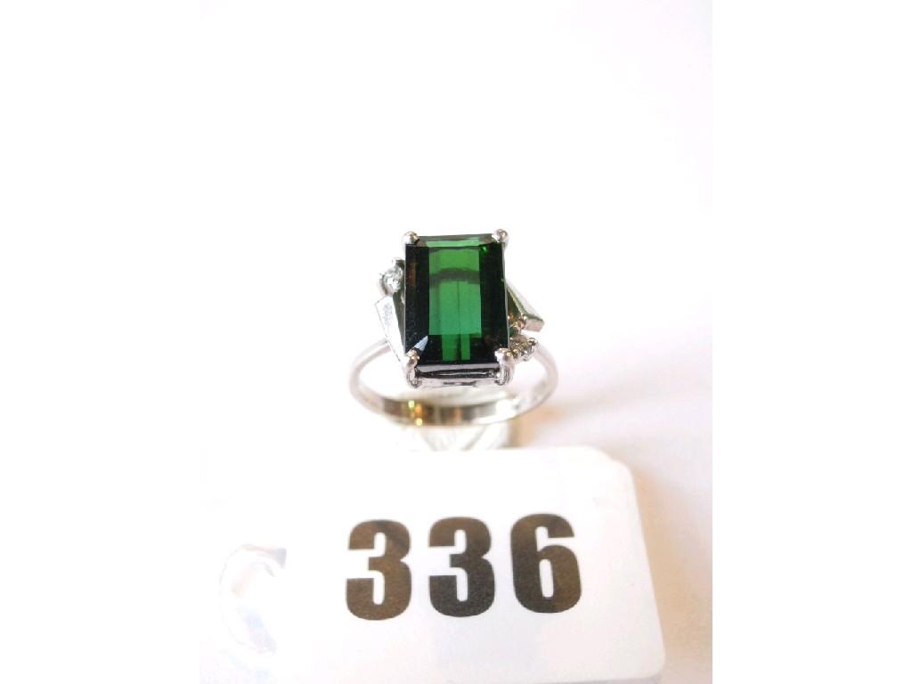 Appraisal: A 's tourmaline and diamond-set ring the stepped rectangular green