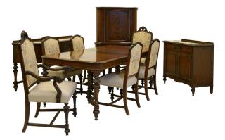 Appraisal: A BATESVILLE CABINET CO DINING SUITE A BATESVILLE CABINET CO