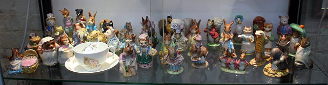 Appraisal: A LARGE COLLECTION OF MID TH CENTURY BESWICK BEATRIX POTTER