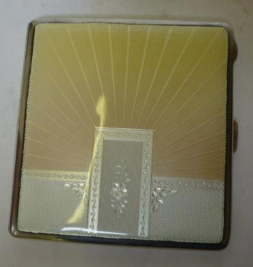 Appraisal: A LADY'S ART DECO CIGARETTE CASE maker Charles S Green