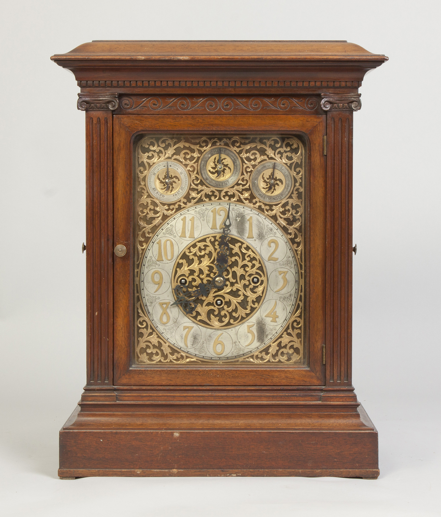 Appraisal: Elite Bracket Clock C Mahogany case with fluted carved capitols