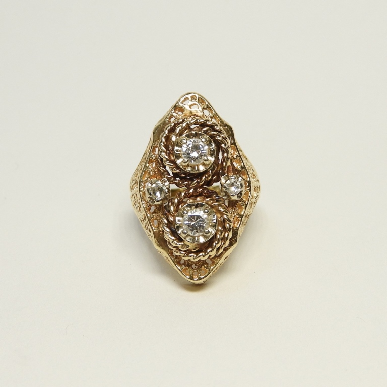 Appraisal: ART DECO K GOLD DIAMOND FILIGREE RING Circa Two approx