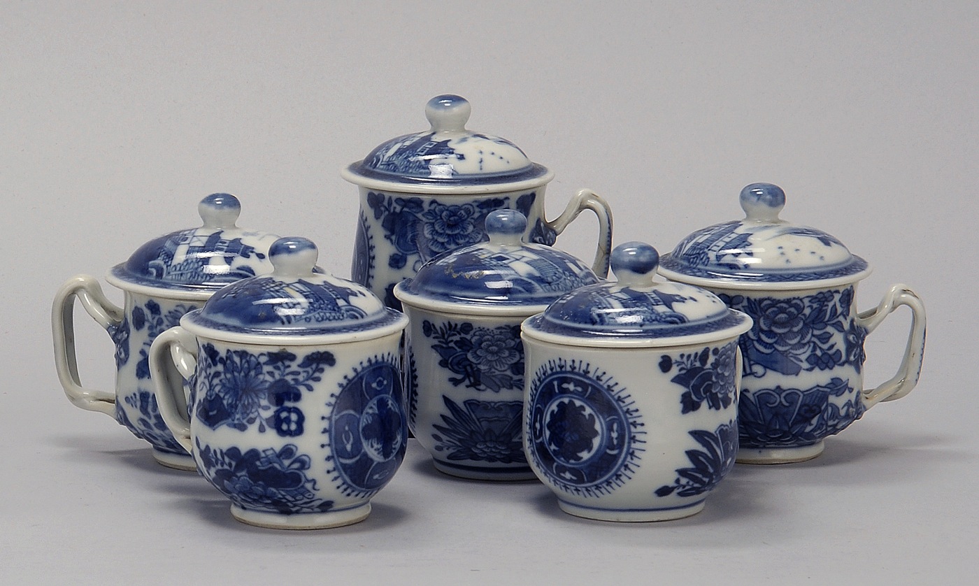 Appraisal: SET OF SIX CHINESE EXPORT PORCELAIN COVERED SYLLABUBS Late th