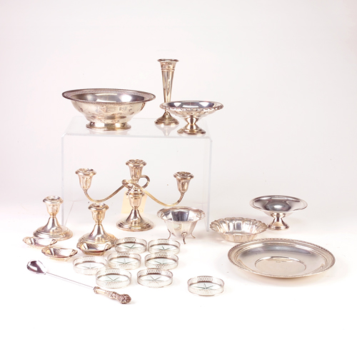 Appraisal: Twenty-five pieces of sterling to include five bowls one plate