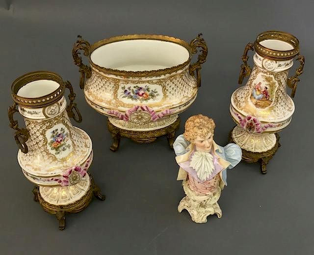 Appraisal: Meissen Three-Piece Garniture Set Bust Meissen three-piece garniture set with