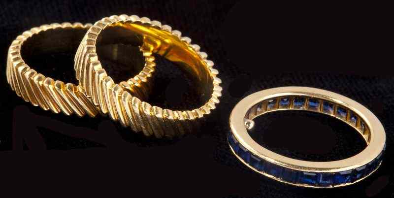 Appraisal: Assembled Gold Band Set Jabel ribbed yellow gold bands marked