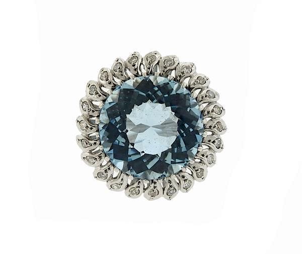 Appraisal: K Gold ct Aquamarine Diamond Cocktail Ring METAL K Gold