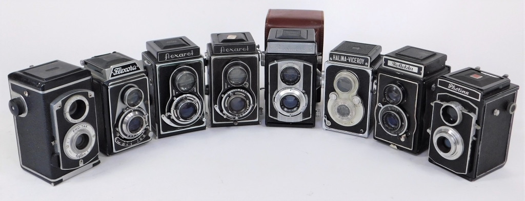 Appraisal: GROUP OF TLR CAMERAS Group of TLR cameras Includes Pho-Tak