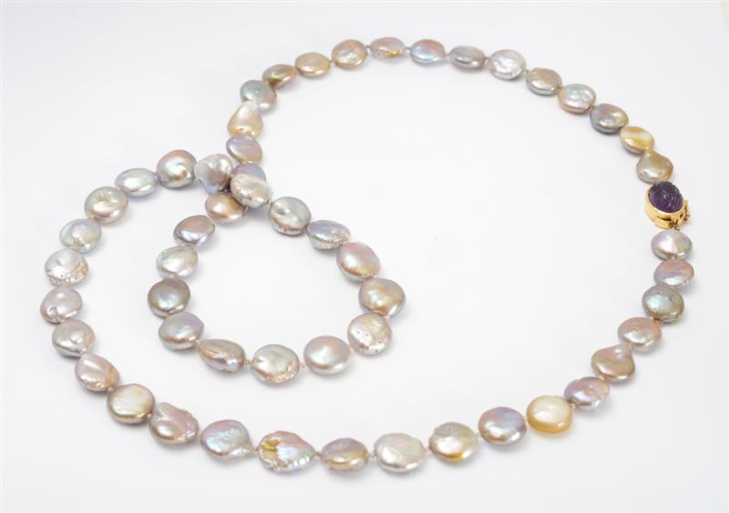 Appraisal: K GOLD PEARL AND AMETHYST NECKLACE Composed of numerous freshwater