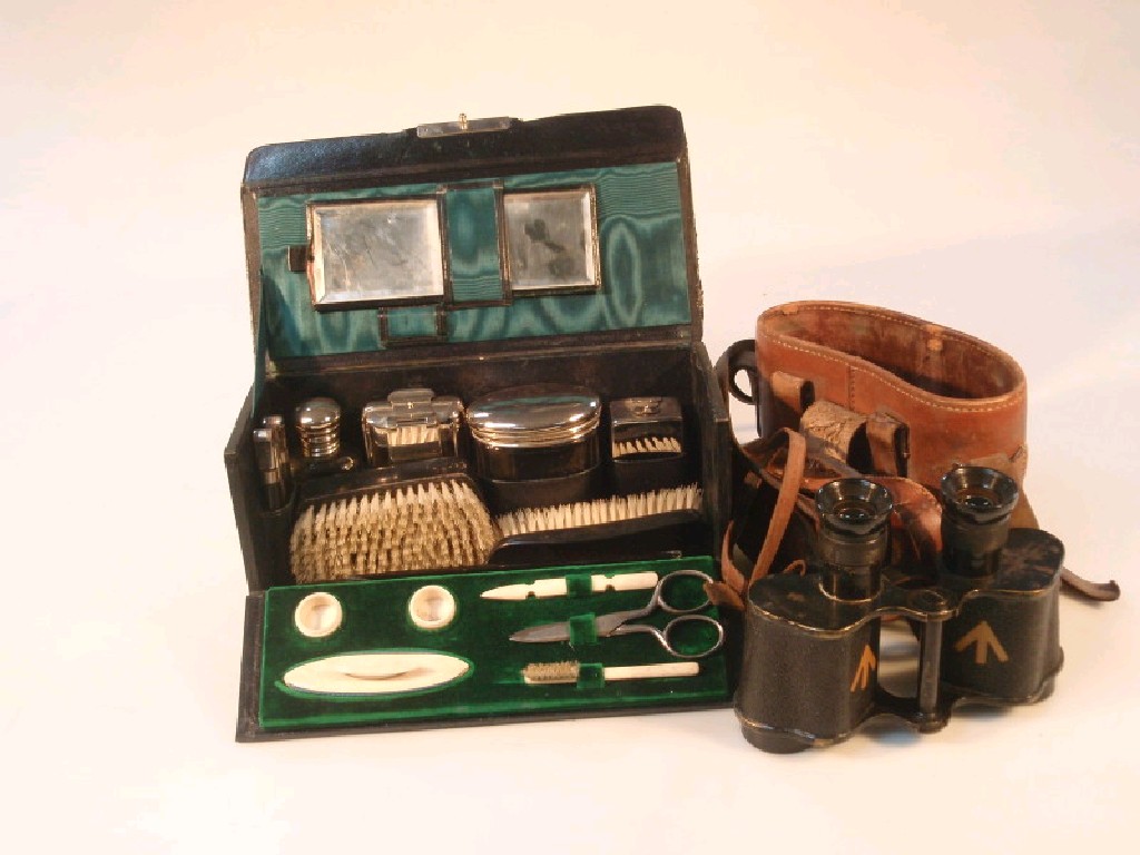 Appraisal: A pair of number military field binoculars with leather case