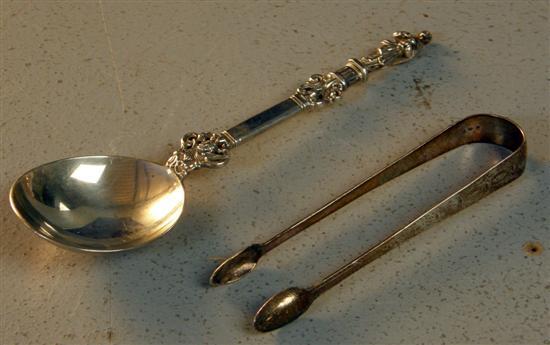 Appraisal: Victorian silver apostle spoon London and a pair of Victorian