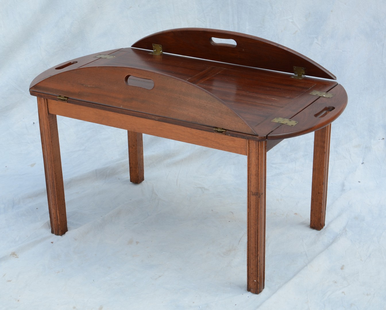 Appraisal: Mahogany Georgian butlers tray on a later molded-leg base -