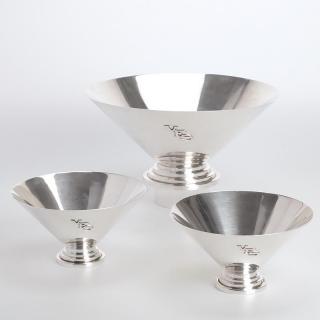 Appraisal: Tuttle for Brand-Chatillon sterling bowls Circa centerpiece bowl and pair