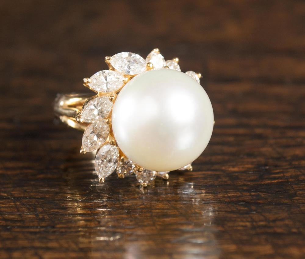 Appraisal: PEARL DIAMOND AND EIGHTEEN KARAT GOLD RING with ten round-cut