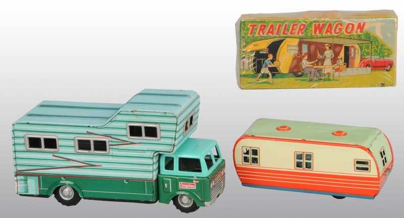 Appraisal: Lot of Tin Trailer Camper Friction Toys Description Japanese Includes