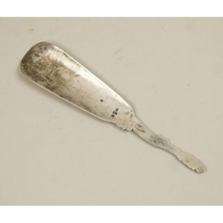 Appraisal: Chinese Export Silver Shoe Horn Chinese export silver shoe horn