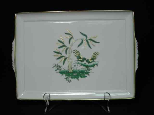 Appraisal: Richard Ginori Italian porcelain platter Green gilt pattern with gilt