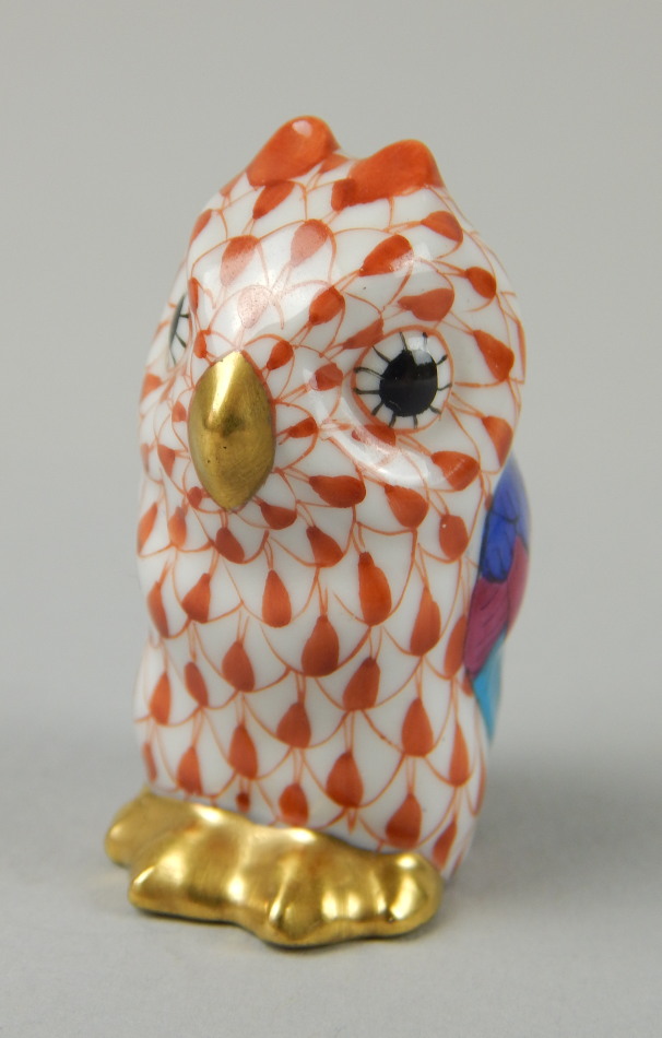 Appraisal: A Herend Hungary Asprey figure of an owl in pink