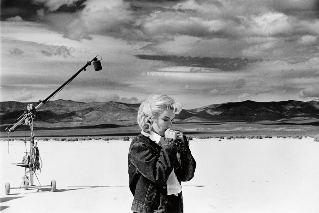 Appraisal: EVE ARNOLD - Marilyn Monroe in the Nevada desert rehearsing