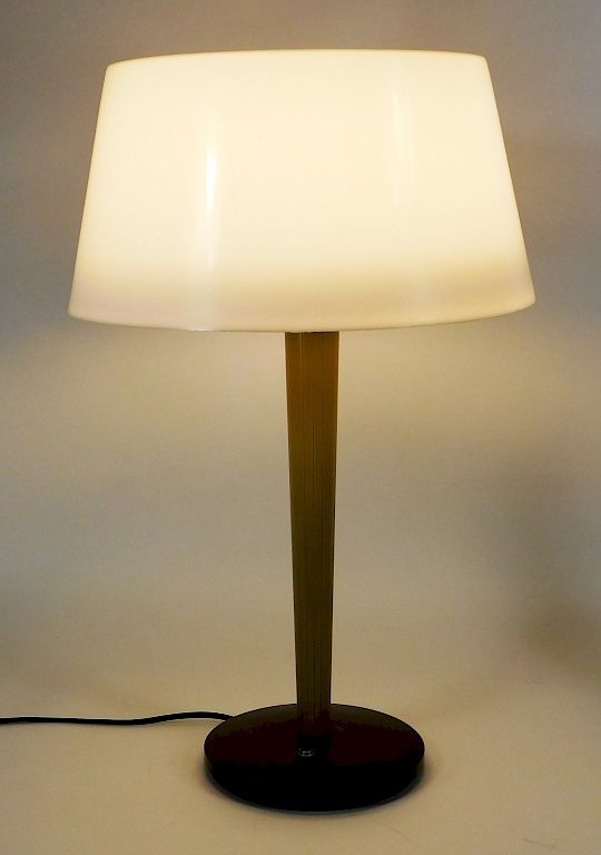 Appraisal: Gerald Thurston Modernist Lightolier Table Lamp United States - Minimalist