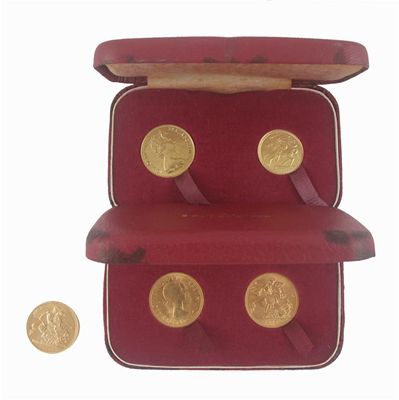 Appraisal: A cased sovereign and half sovereign Isle of Man Two