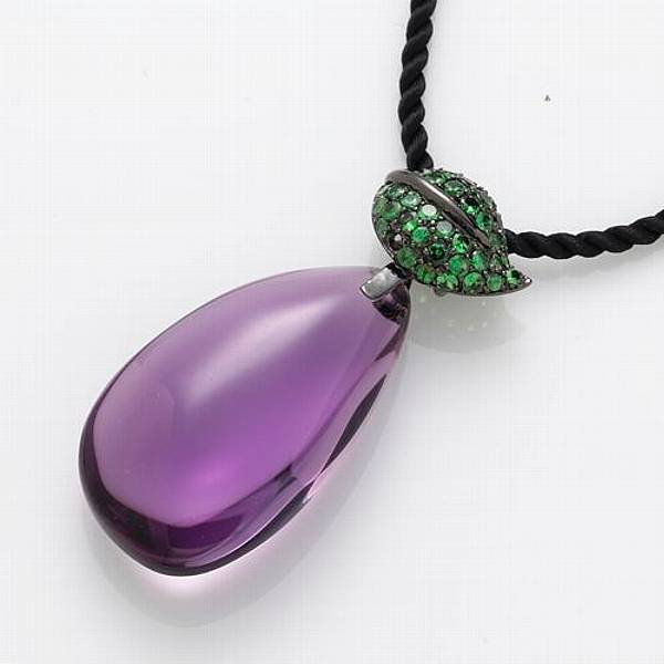 Appraisal: An amethyst tsavorite garnet and k blackened gold pendant amethyst