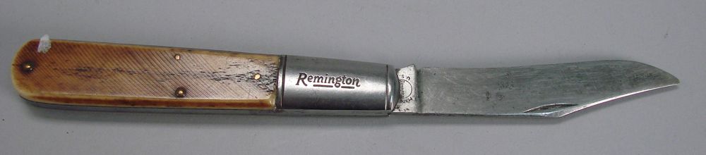 Appraisal: REMINGTON BARLOW MODEL FOLDING POCKET KNIFE With bone handle Length