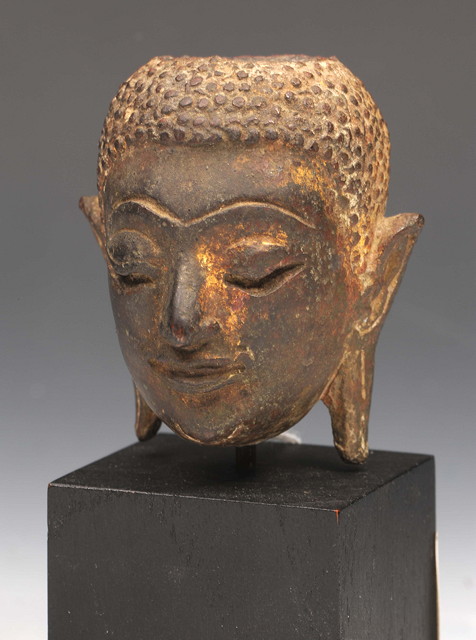 Appraisal: A SMALL TH CENTURY THAI BRONZE HEAD OF BUDDHA with