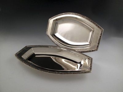 Appraisal: A pair of silver dishes by SGJ Sheffield oblong form