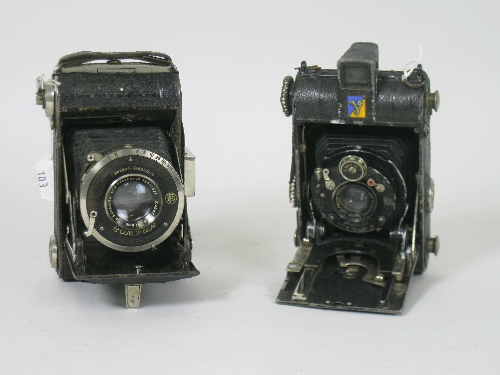 Appraisal: Voigtlander 'Virtus' folding roll film Camera with Skopar mm F