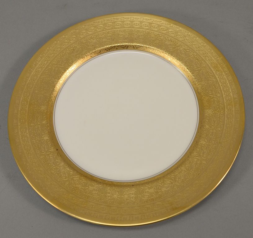 Appraisal: Set of twelve Pickard dinner plates having gold rim marked