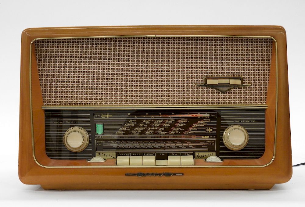 Appraisal: Emud Rekord Senior AM FM Light Wood Radio Germany Circa