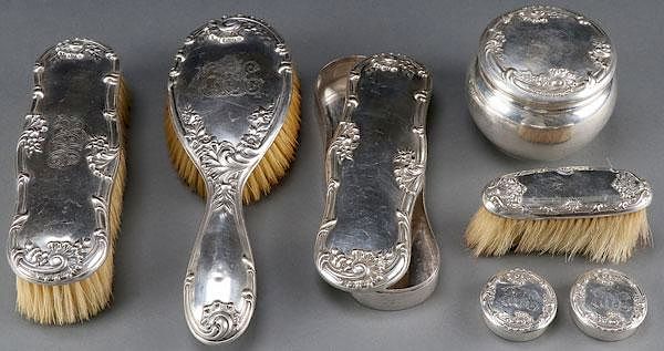 Appraisal: A SIX PIECE STERLING SILVER DRESSER SET A SIX PIECE