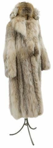 Appraisal: lot of Vintage ladies fox fur coat and hat mid