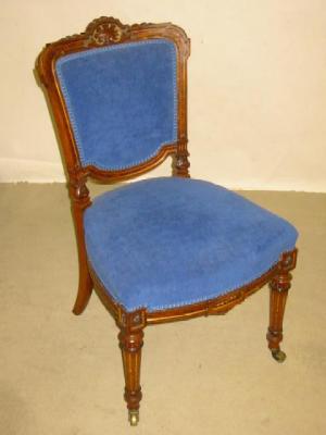 Appraisal: A SET OF FOUR VICTORIAN WALNUT AND AMBOYNA SIDE CHAIRS