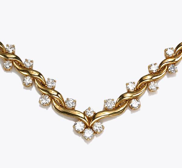 Appraisal: A diamond and eighteen karat gold necklace estimated total diamond