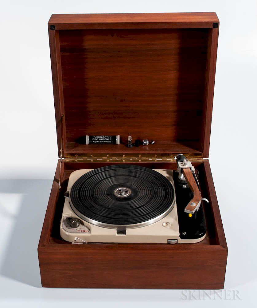 Appraisal: Thorens TD- Turntable Thorens TD- Turntable no walnut veneered case