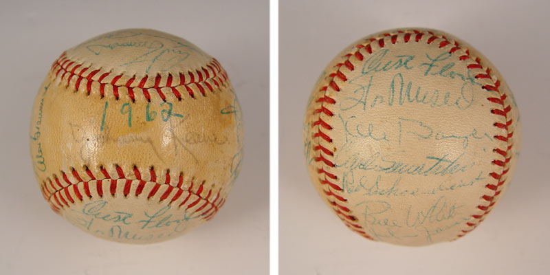 Appraisal: ST LOUIS CARDINALS TEAM SIGNED BALL