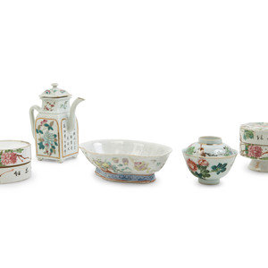 Appraisal: Four Chinese Famille Rose Porcelain Articles the first a four-tiered