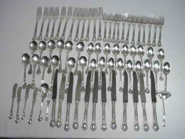 Appraisal: Gorham Sterling silver flatware set Includes total pieces '' knives