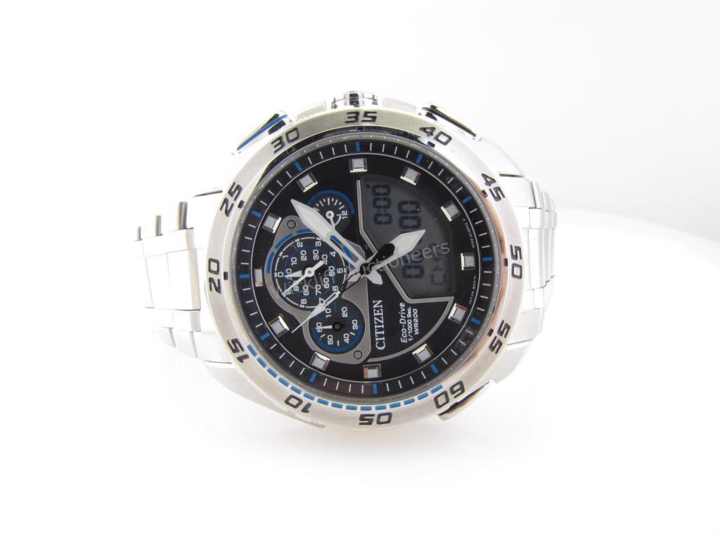 Appraisal: A gentleman's Citizen Eco Drive Promaster multi-function chronograph calendar watch