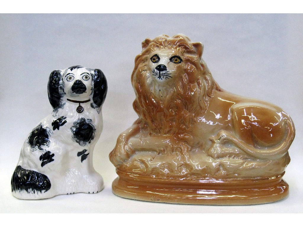 Appraisal: Lot comprising pair of wally dugs wally lion and a