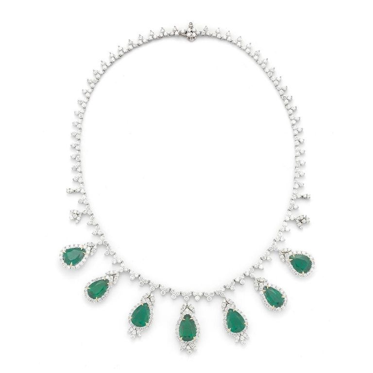 Appraisal: EMERALD AND DIAMOND NECKLACE EMERALD AND DIAMOND NECKLACE A light