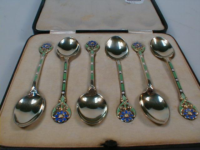 Appraisal: A set of six Edward VIII silver gilt teaspoons the