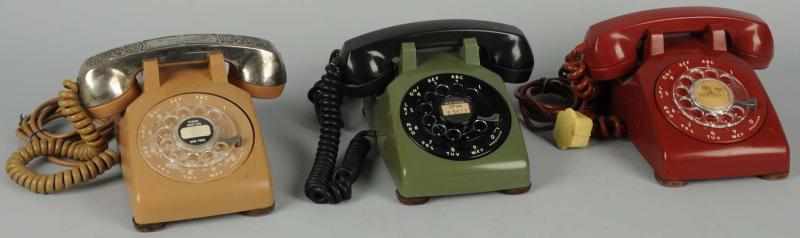 Appraisal: Lot of Western Electric Plastic Telephones First is beige base